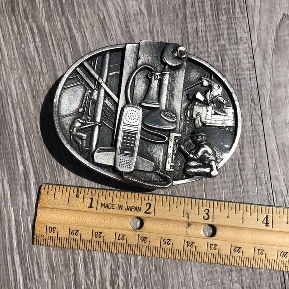 Telephone company belt buckle numbered - Picture 4 of 5